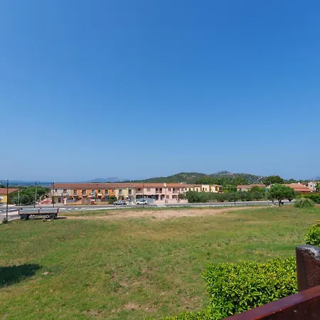 Nespolo Διαμέρισμα Όλμπια